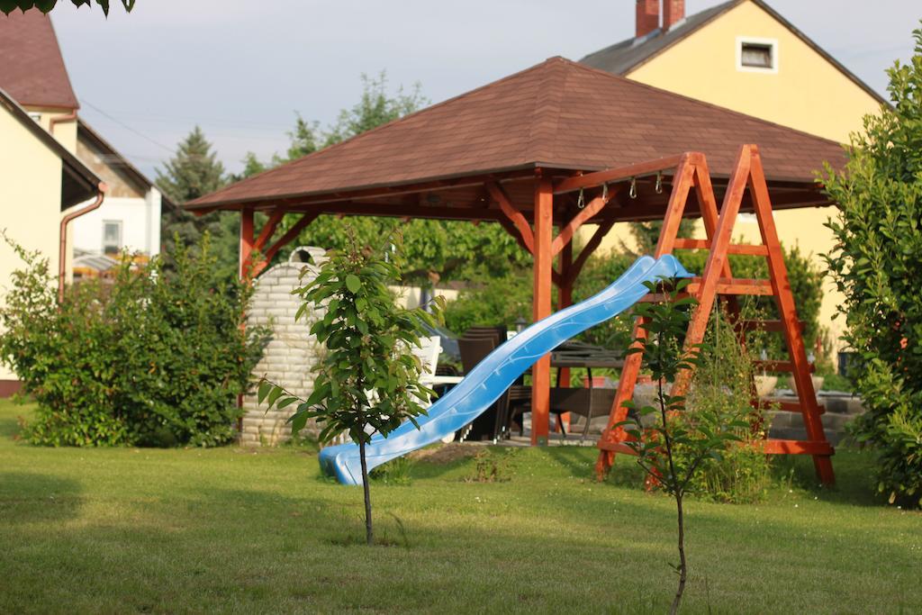 Marietta Apartman Хевиз Экстерьер фото